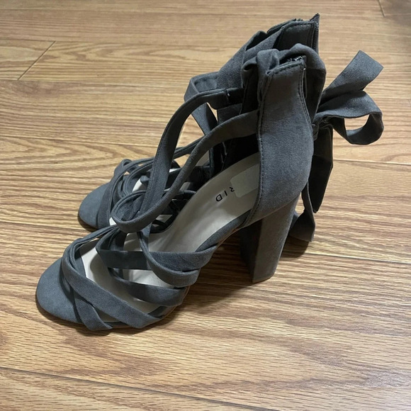 NEW Torrid Heels 8.5 - Picture 4 of 5